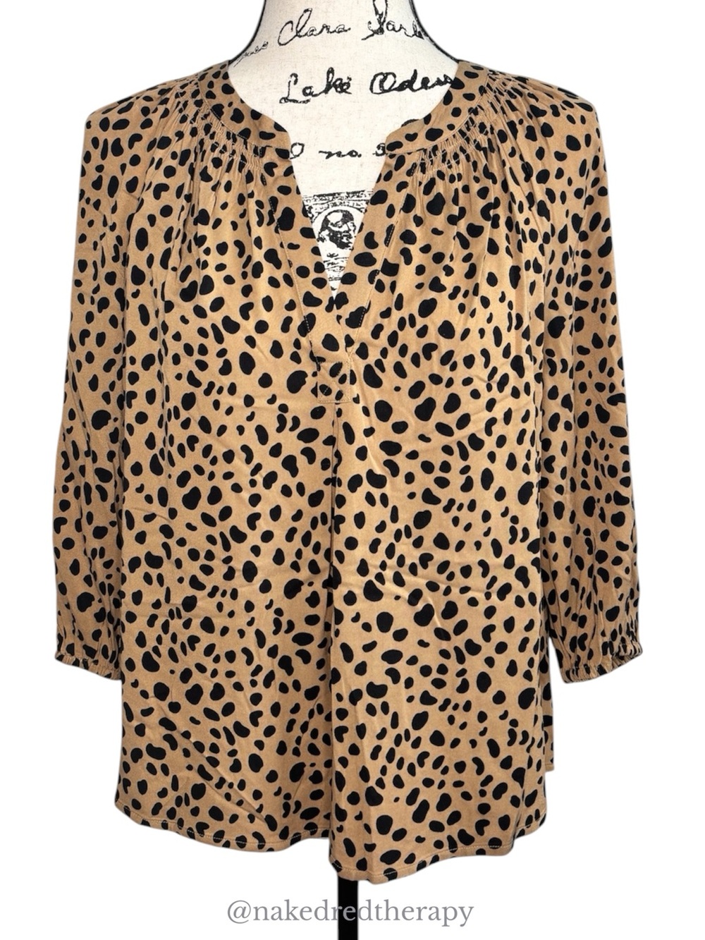 Crown & Ivy Tan and Black Leopard-Print V-Neck Blouse | Women Size PS